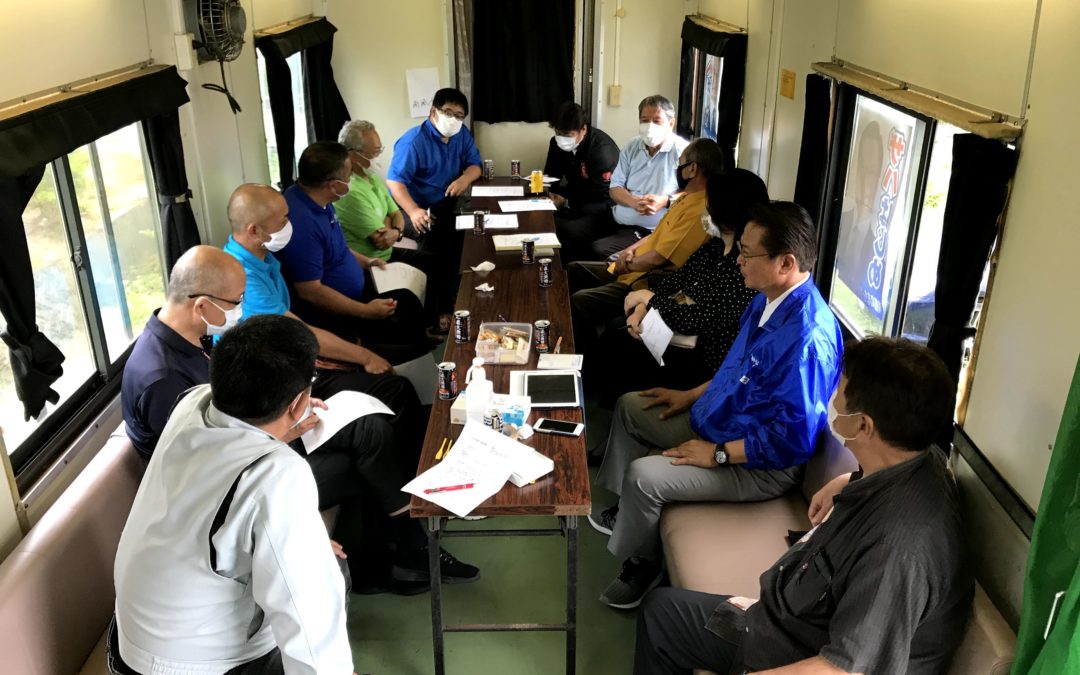 事務局会議と県内コンサルタント有志21社からの推薦状交付